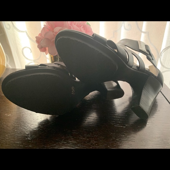 Michael kors heels - Picture 7 of 8